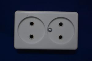 Розетка 2ая ОУ РА16-009 ЭЛЕКТподпруж./*закрытая стенка